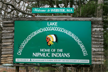 Lake Chaubunagungamaug sign