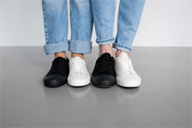 Someone got the wrong information about which sneakers to wear on which feet Someone got the wrong information about which sneakers to wear on which feet