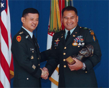 GEN Eric Shinseki and CWO Nicholas Punimata